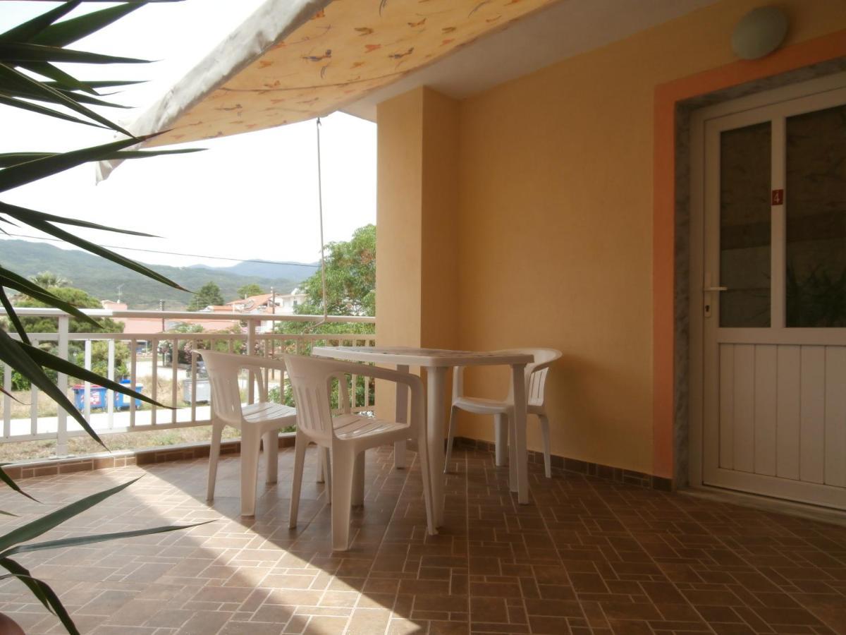 Villa Finikas Nea Vrasna Exterior photo